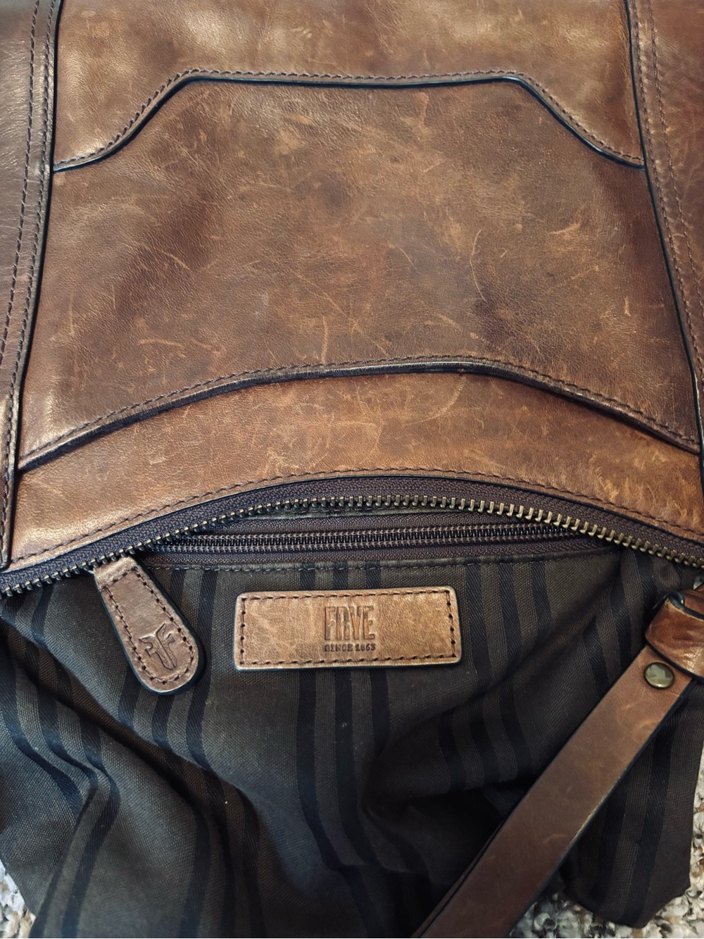 Frye Melissa Zip Crossbody Bag - Picture 7 of 11